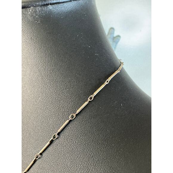 Gold toned necklace with dangle cha cha by Canvas. 35” + 3” ext - Picture 3 of 7